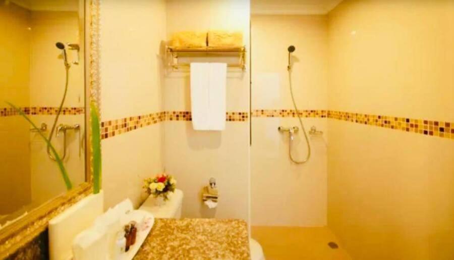 פאטאיה Ivory Palace Hotel מראה חיצוני תמונה