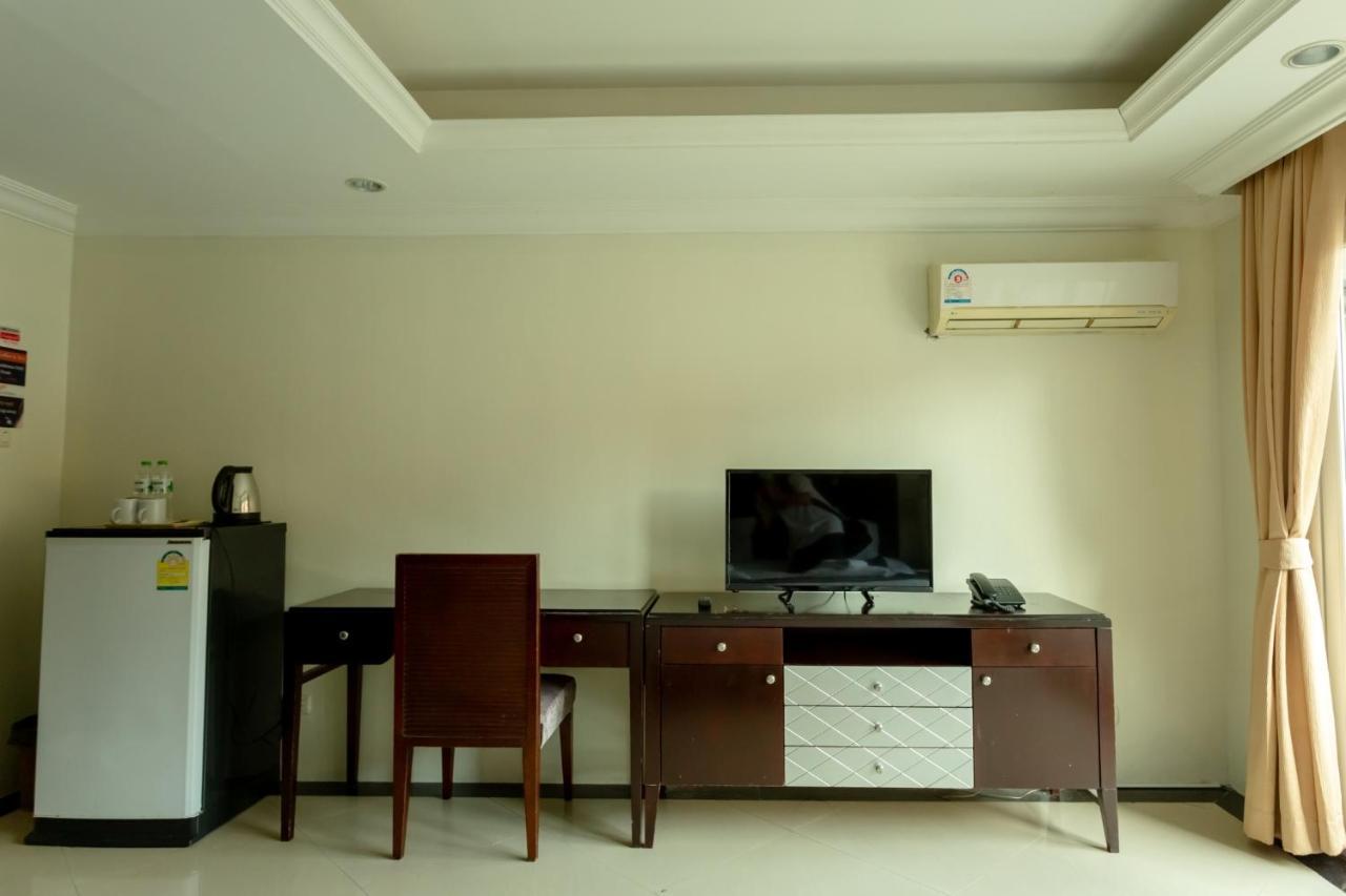פאטאיה Ivory Palace Hotel מראה חיצוני תמונה