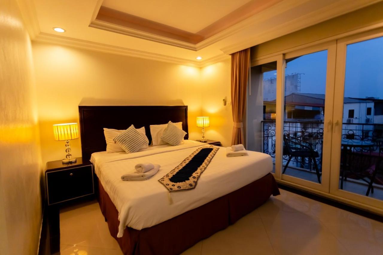 פאטאיה Ivory Palace Hotel מראה חיצוני תמונה