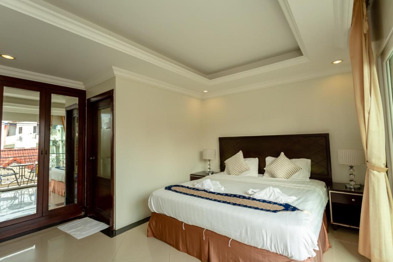 פאטאיה Ivory Palace Hotel מראה חיצוני תמונה