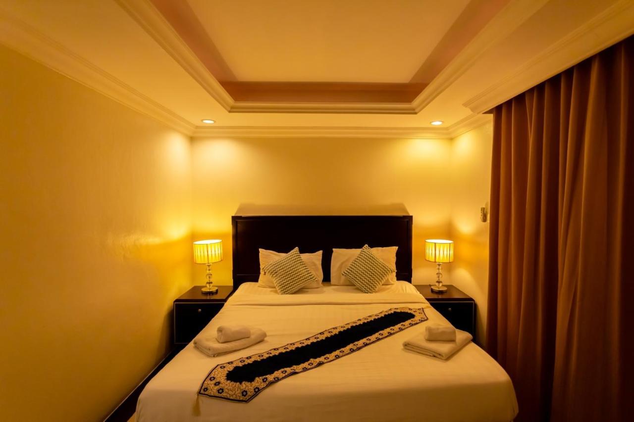פאטאיה Ivory Palace Hotel מראה חיצוני תמונה