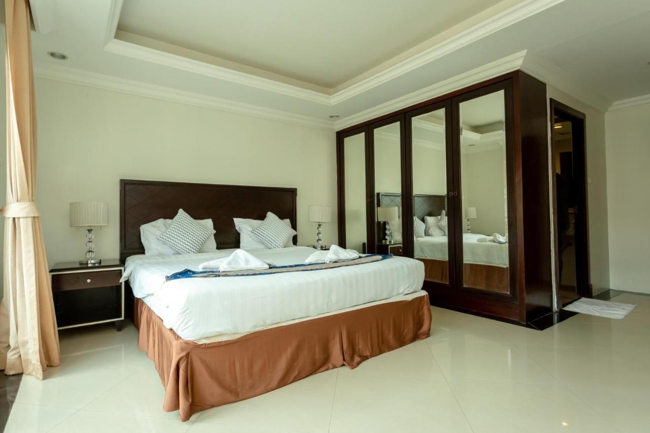 פאטאיה Ivory Palace Hotel מראה חיצוני תמונה