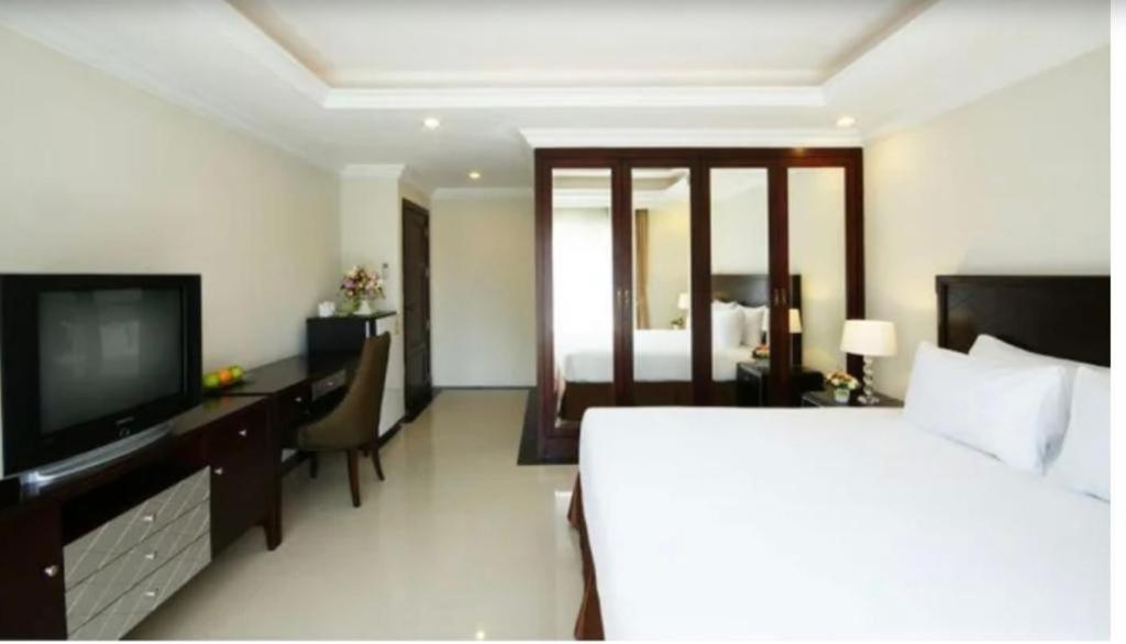 פאטאיה Ivory Palace Hotel מראה חיצוני תמונה